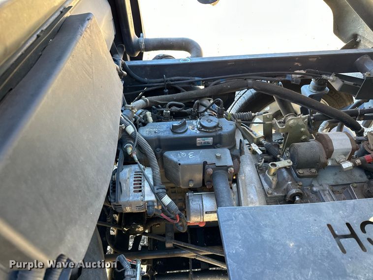 image for item LO9431 Kubota RTV900  utility vehicle