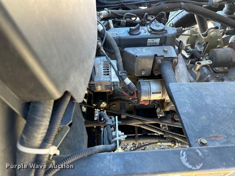 image for item LO9431 Kubota RTV900  utility vehicle