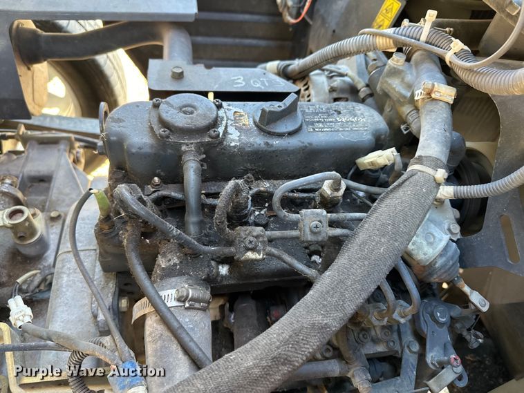 image for item LO9431 Kubota RTV900  utility vehicle