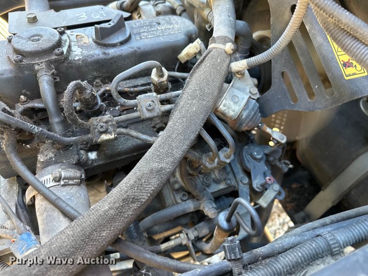 image for item LO9431 Kubota RTV900  utility vehicle