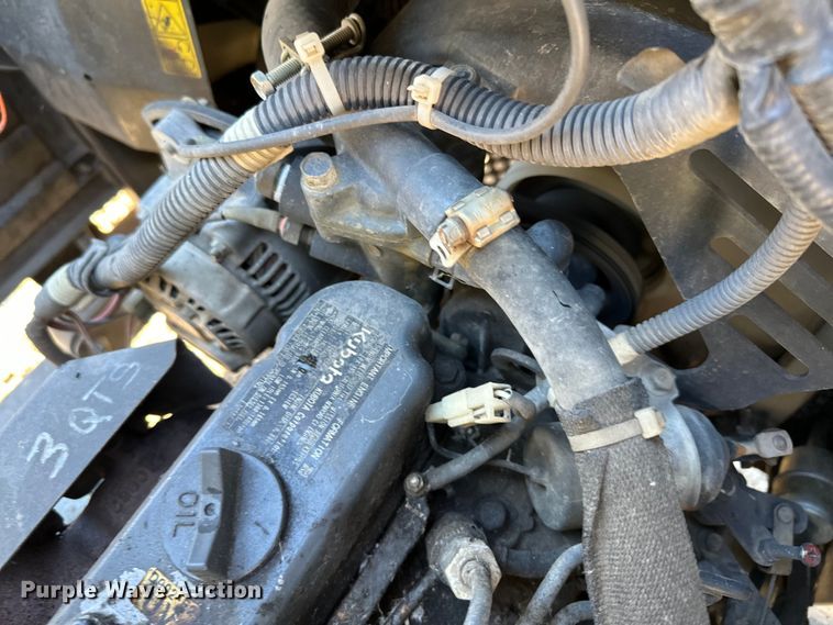 image for item LO9431 Kubota RTV900  utility vehicle