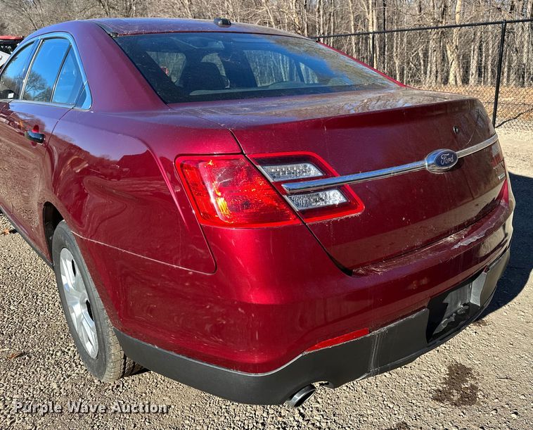 image for item LO9432 2016 Ford Taurus Police Interceptor