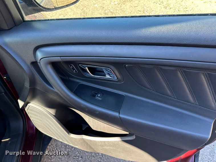 image for item LO9432 2016 Ford Taurus Police Interceptor