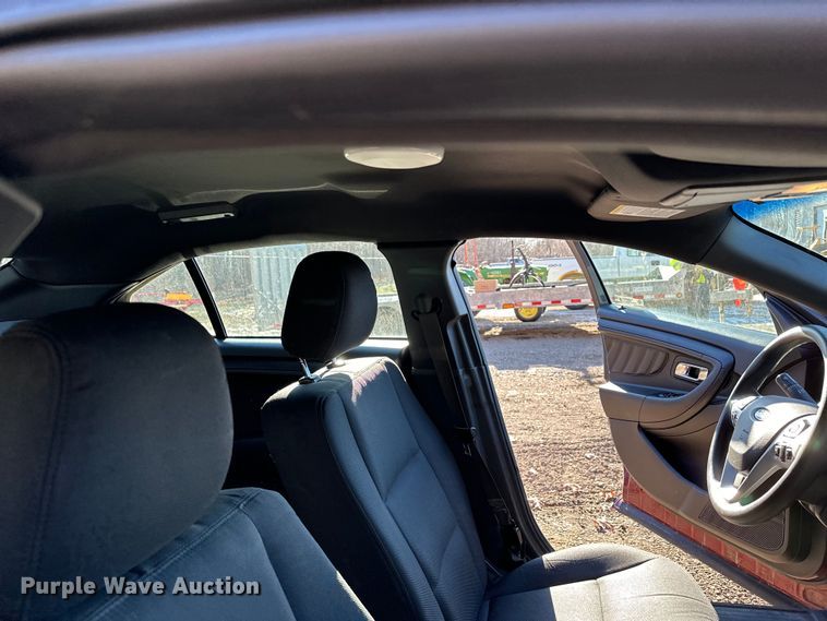 image for item LO9432 2016 Ford Taurus Police Interceptor