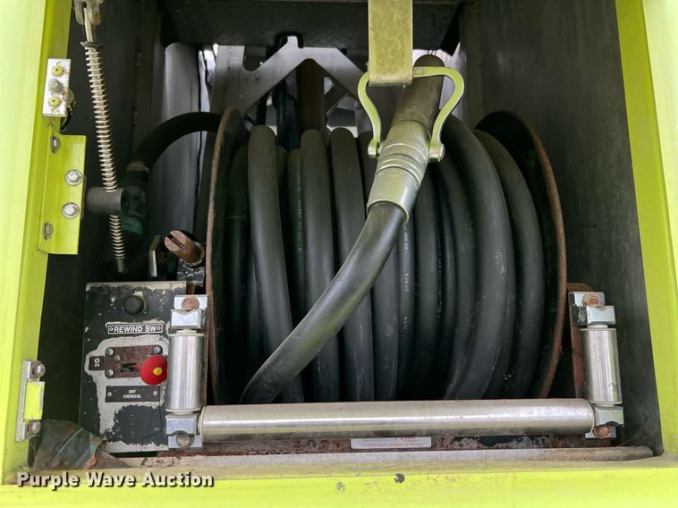 image for item MI9028 1993 Oshkosh TB 1500  fire truck