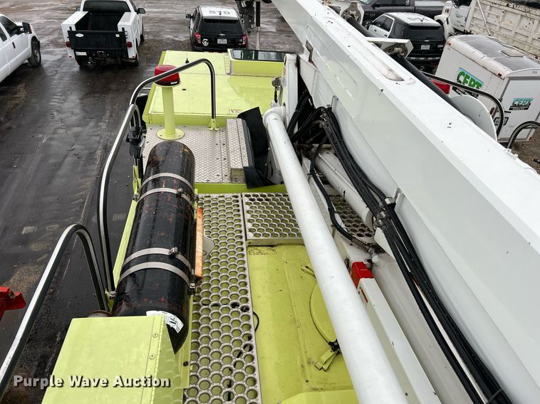 image for item MI9028 1993 Oshkosh TB 1500  fire truck