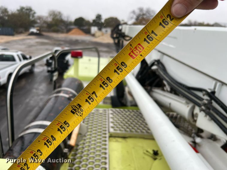 image for item MI9028 1993 Oshkosh TB 1500  fire truck