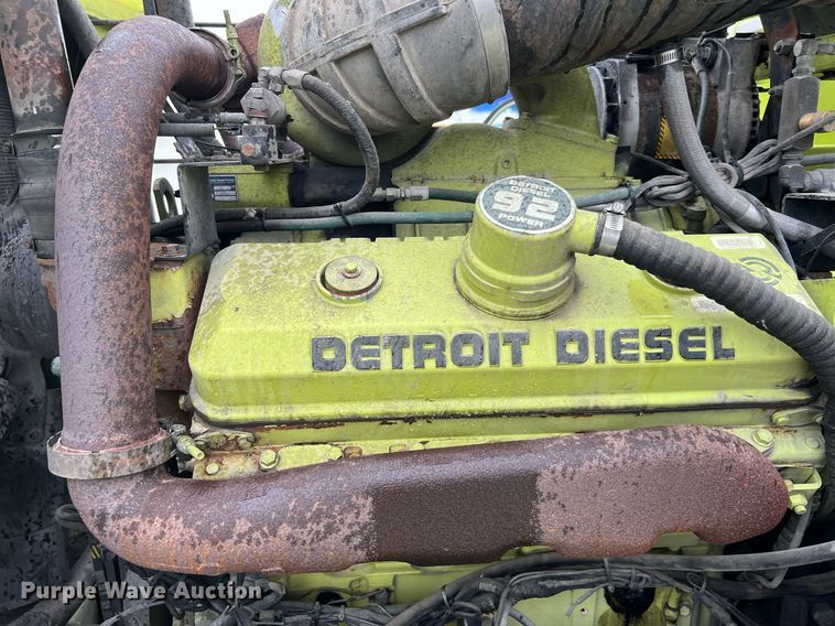 image for item MI9028 1993 Oshkosh TB 1500  fire truck