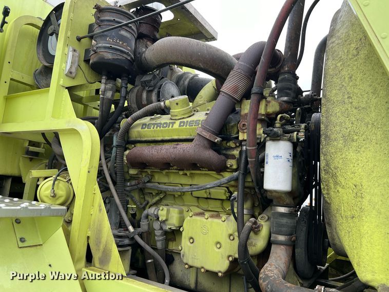 image for item MI9028 1993 Oshkosh TB 1500  fire truck