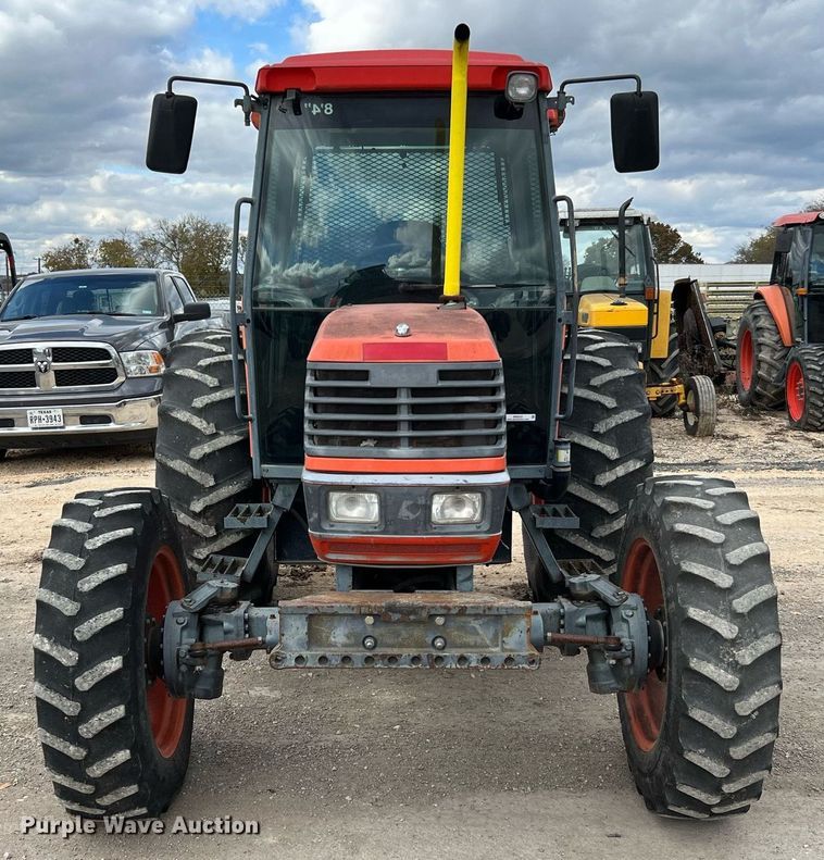 image for item MI9033 2005 Kubota M8200  MFWD tractor