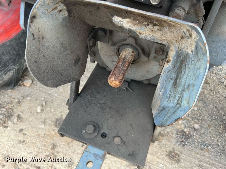 image for item MI9033 2005 Kubota M8200  MFWD tractor