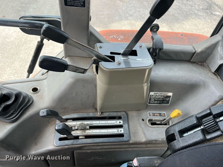 image for item MI9033 2005 Kubota M8200  MFWD tractor