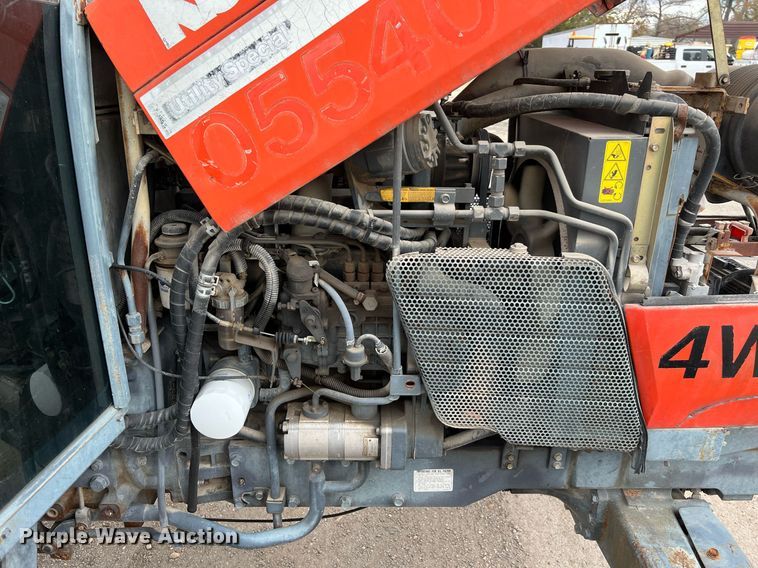 image for item MI9033 2005 Kubota M8200  MFWD tractor