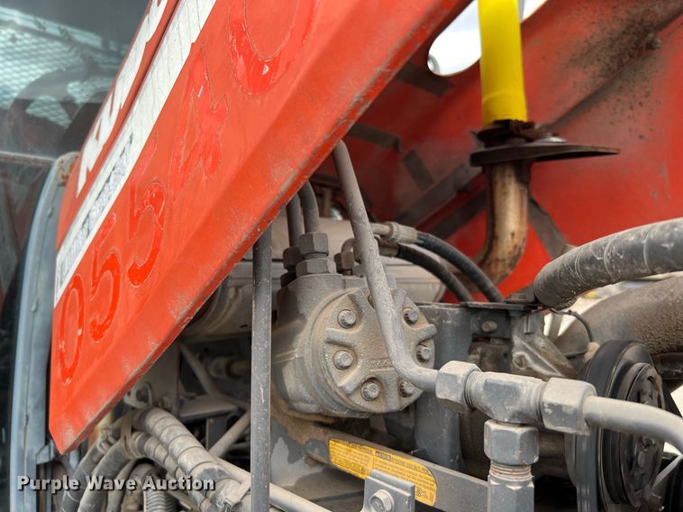 image for item MI9033 2005 Kubota M8200  MFWD tractor