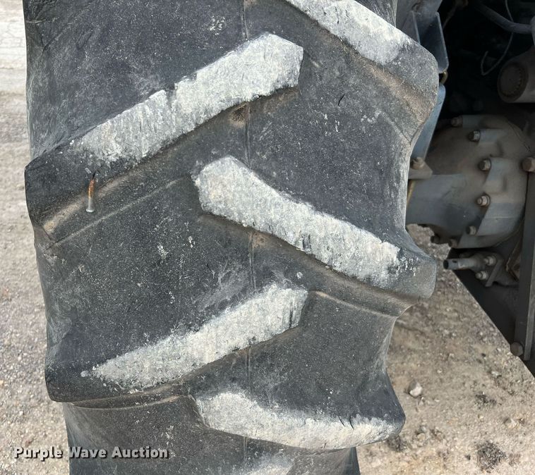 image for item MI9033 2005 Kubota M8200  MFWD tractor