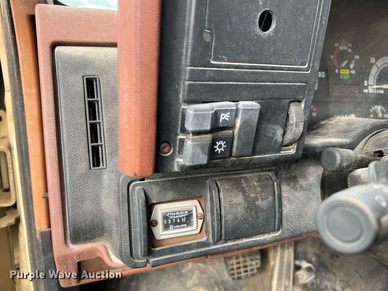 image for item MI9034 1991 GMC TopKick C6500  dump truck