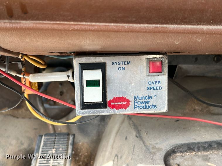 image for item MI9034 1991 GMC TopKick C6500  dump truck