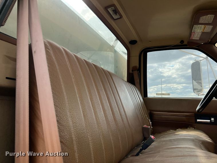 image for item MI9034 1991 GMC TopKick C6500  dump truck