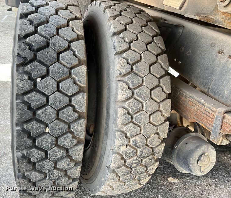 image for item MI9034 1991 GMC TopKick C6500  dump truck