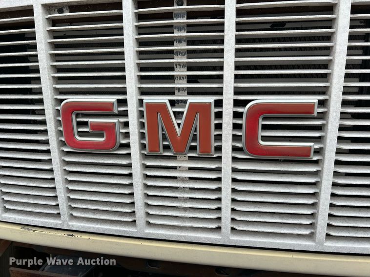 image for item MI9034 1991 GMC TopKick C6500  dump truck