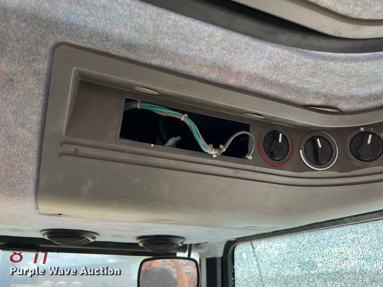 image for item MI9035 Ford New Holland FA5PVR  tractor