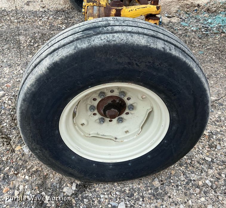 image for item MI9035 Ford New Holland FA5PVR  tractor