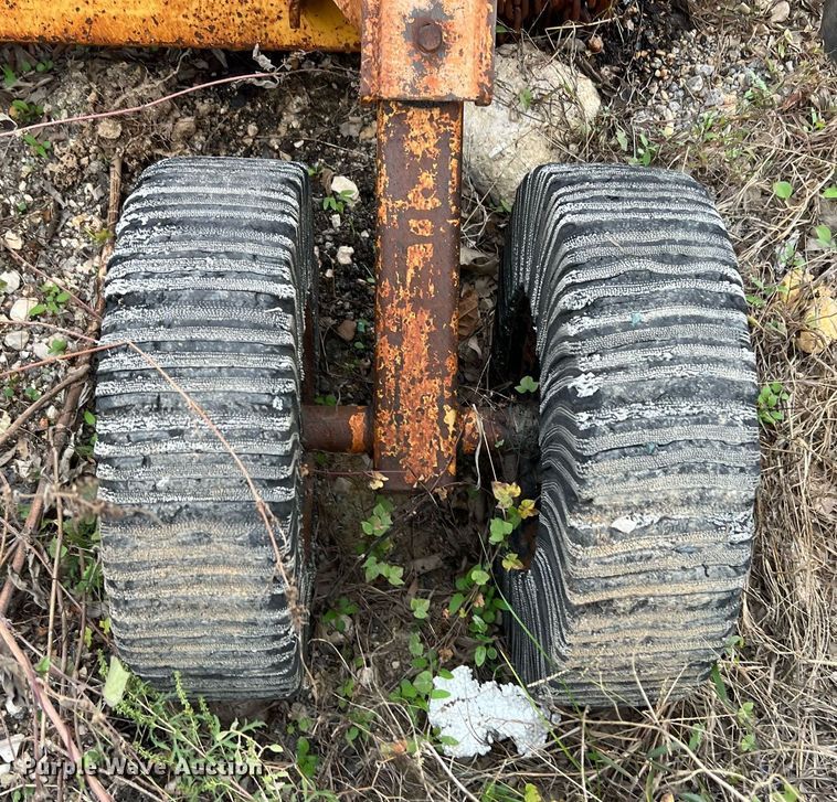 image for item MI9035 Ford New Holland FA5PVR  tractor