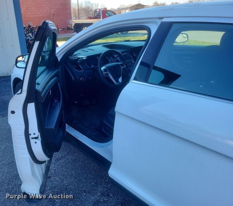 image for item MI9861 2013 Ford Taurus Police Interceptor