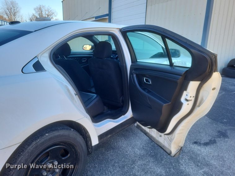 image for item MI9861 2013 Ford Taurus Police Interceptor