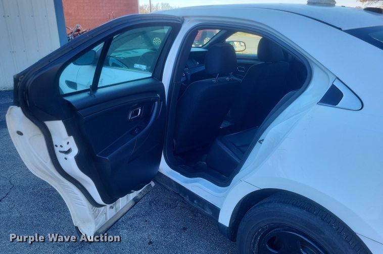 image for item MI9861 2013 Ford Taurus Police Interceptor