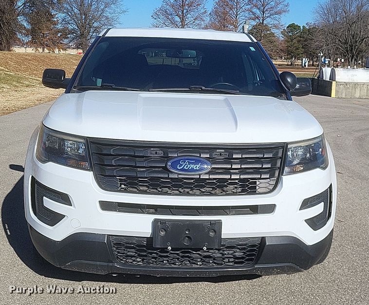 image for item MI9862 2017 Ford Explorer Police Interceptor  SUV
