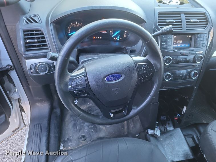 image for item MI9862 2017 Ford Explorer Police Interceptor  SUV