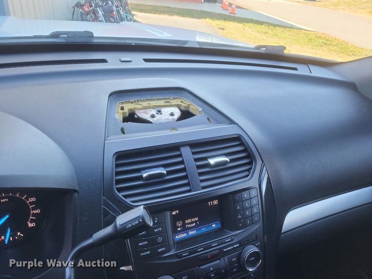 image for item MI9862 2017 Ford Explorer Police Interceptor  SUV