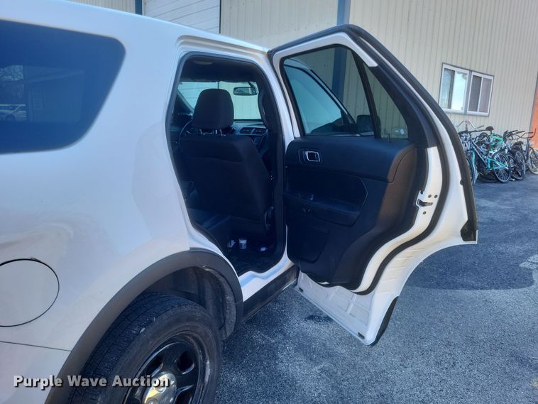image for item MI9862 2017 Ford Explorer Police Interceptor  SUV