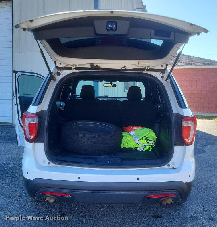 image for item MI9862 2017 Ford Explorer Police Interceptor  SUV