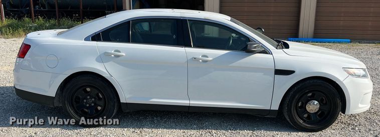 image for item NA9128 2017 Ford Taurus Police Interceptor