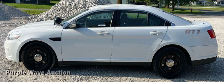 image for item NA9128 2017 Ford Taurus Police Interceptor