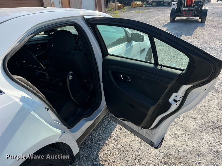 image for item NA9128 2017 Ford Taurus Police Interceptor