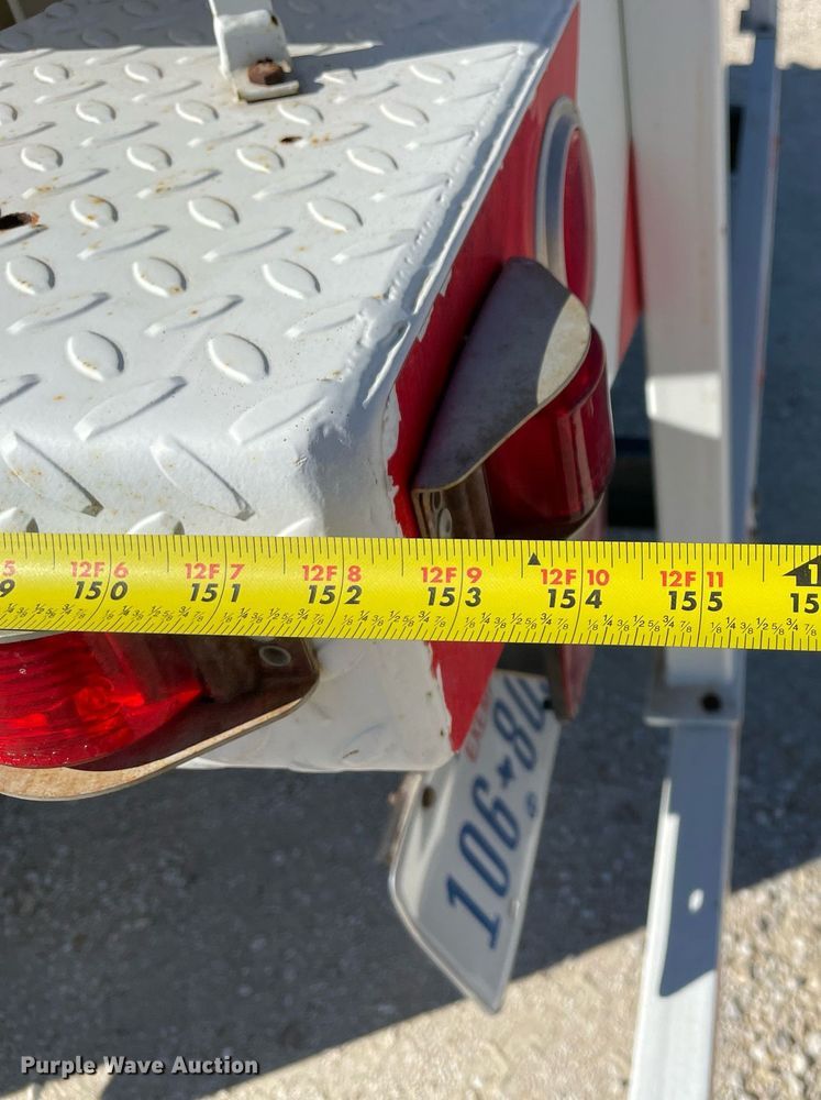 image for item NA9667 1994 Ford F600  water truck