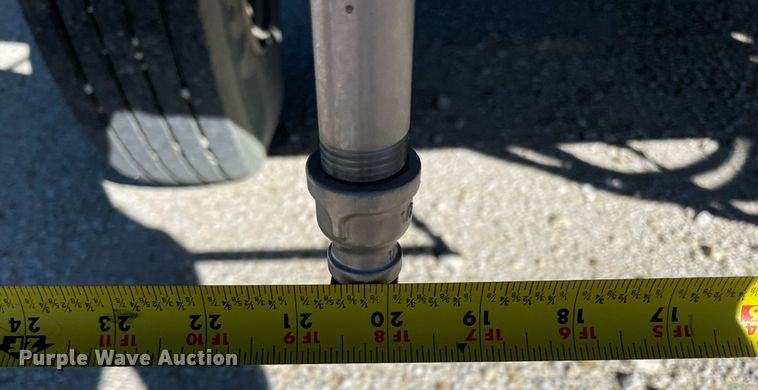 image for item NA9667 1994 Ford F600  water truck