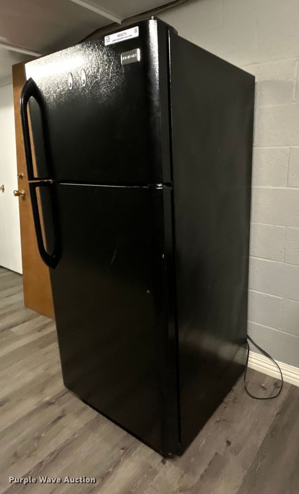 image for item NB9270 Frigidaire  refrigerator