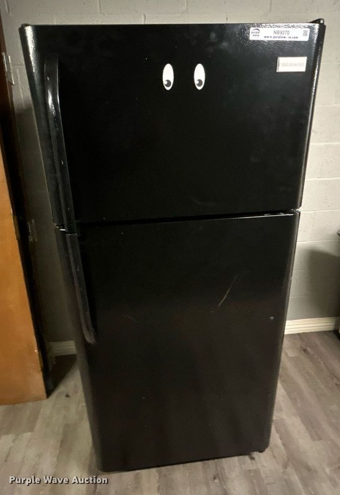 image for item NB9270 Frigidaire  refrigerator