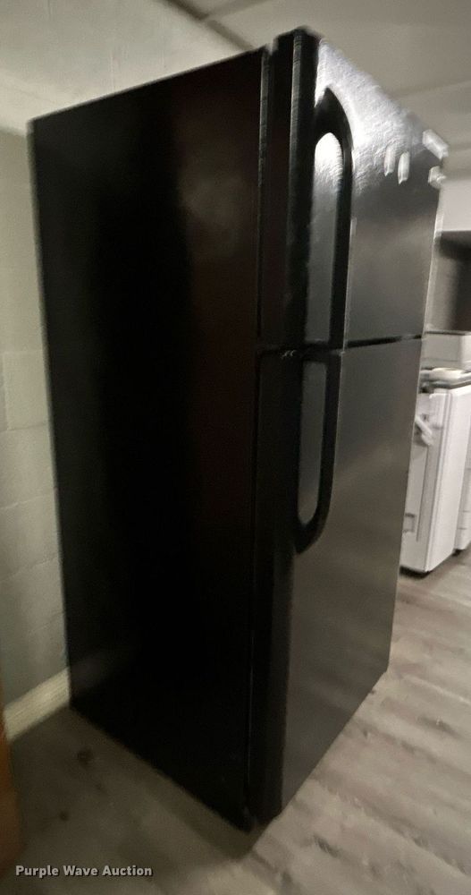 image for item NB9270 Frigidaire  refrigerator