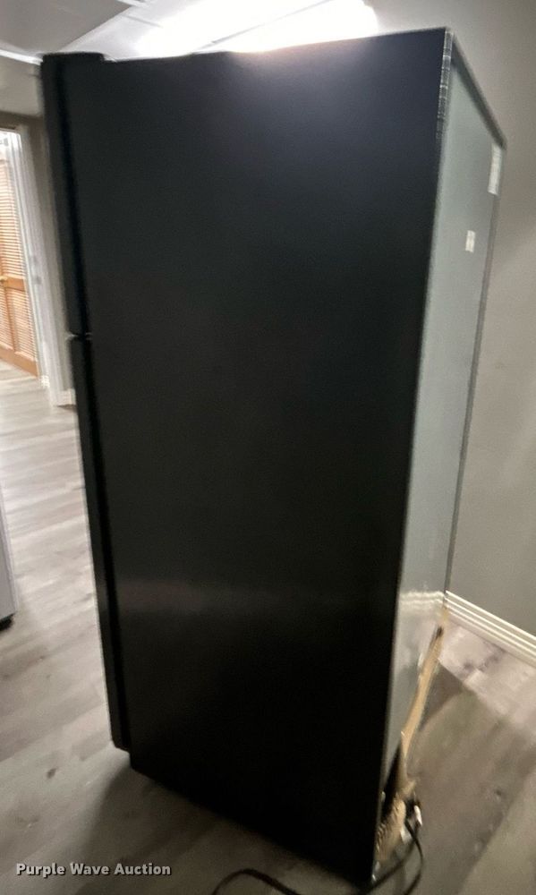 image for item NB9270 Frigidaire  refrigerator