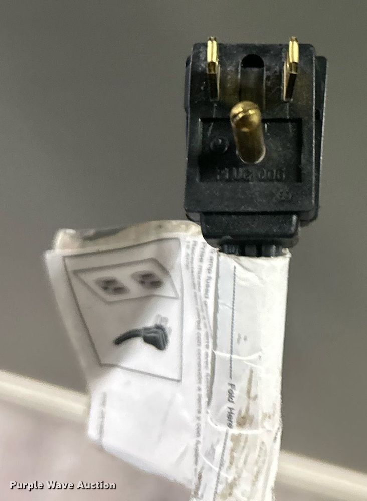 image for item NB9270 Frigidaire  refrigerator