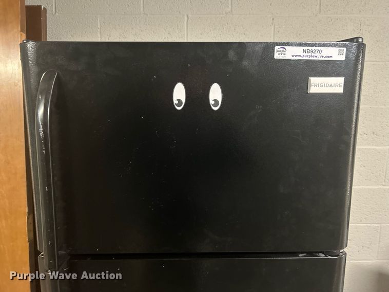 image for item NB9270 Frigidaire  refrigerator