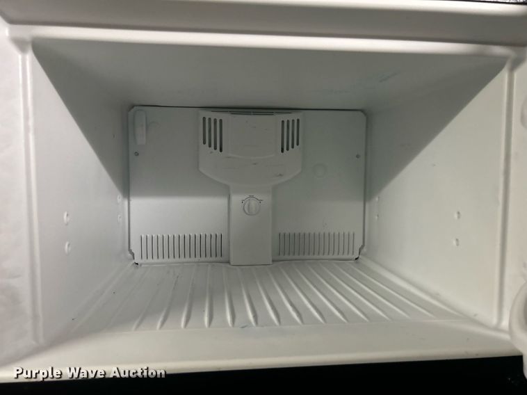 image for item NB9270 Frigidaire  refrigerator