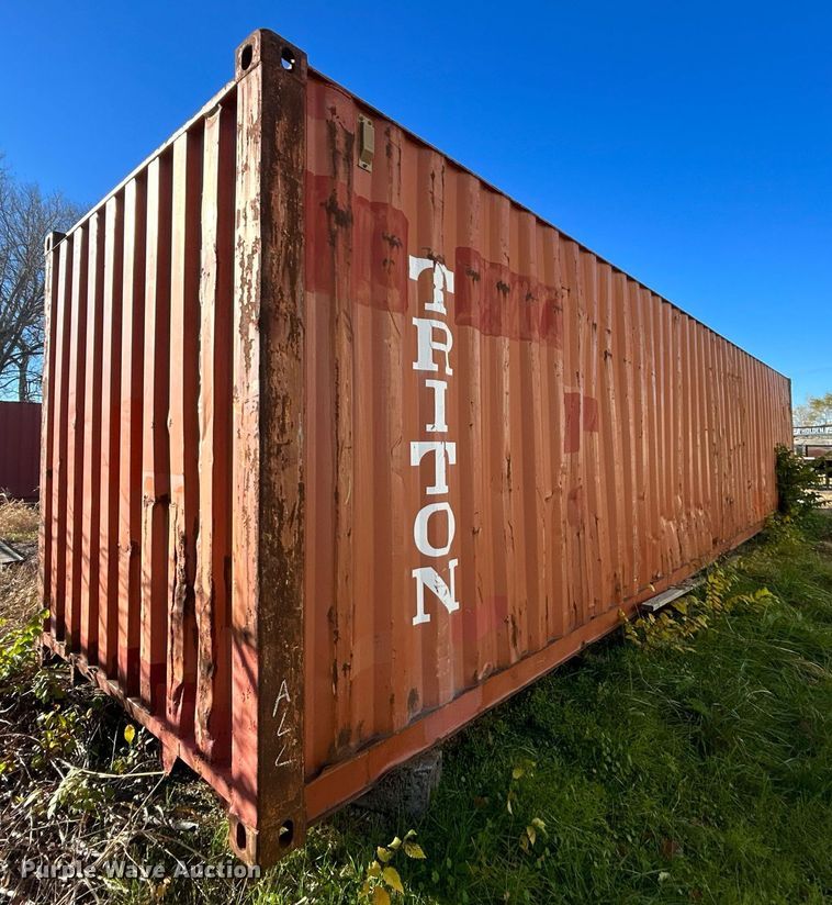 image for item NB9272 2000  Triton Container International Ltd. RC40-9B shipping container
