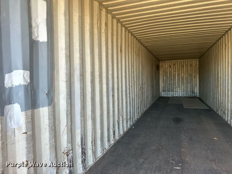 image for item NB9272 2000  Triton Container International Ltd. RC40-9B shipping container