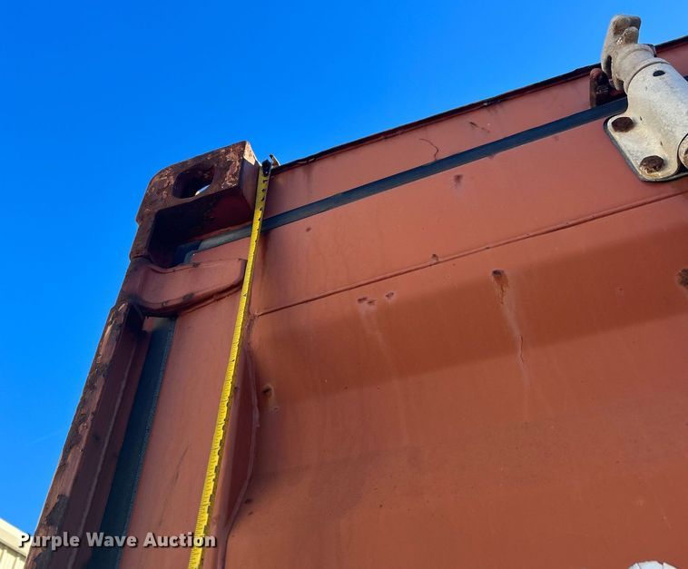 image for item NB9272 2000  Triton Container International Ltd. RC40-9B shipping container